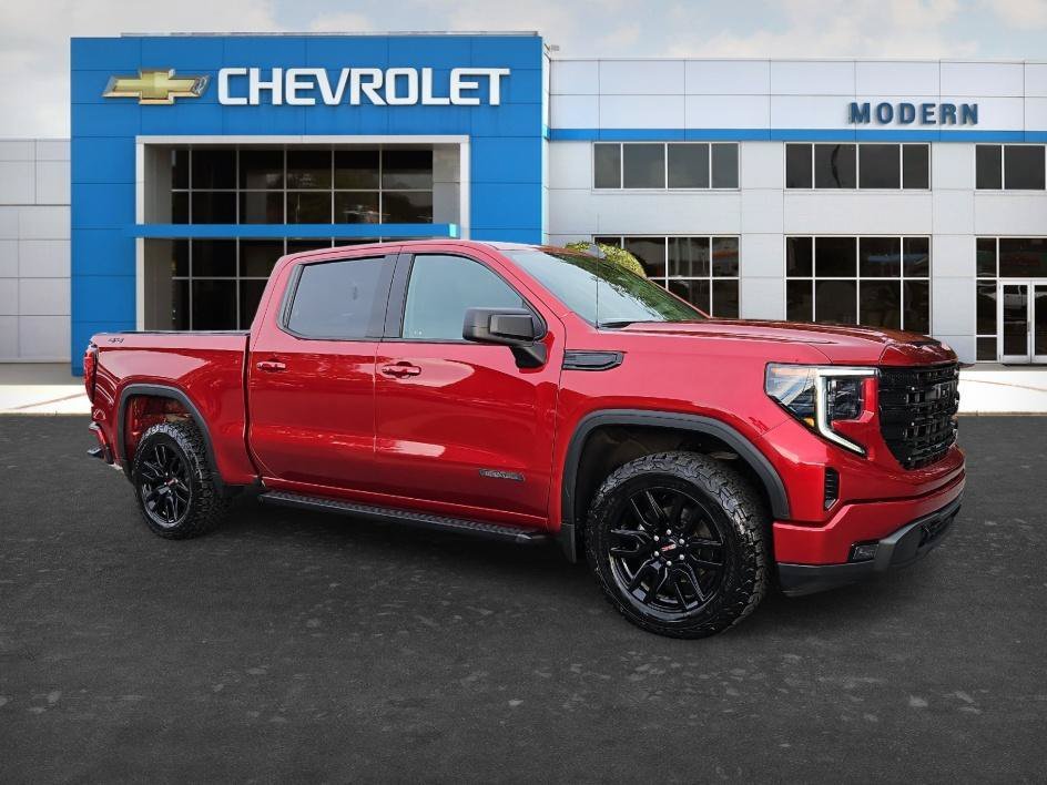 Used 2023 VOLCANIC RED TINTCOAT GMC Elevation image 7