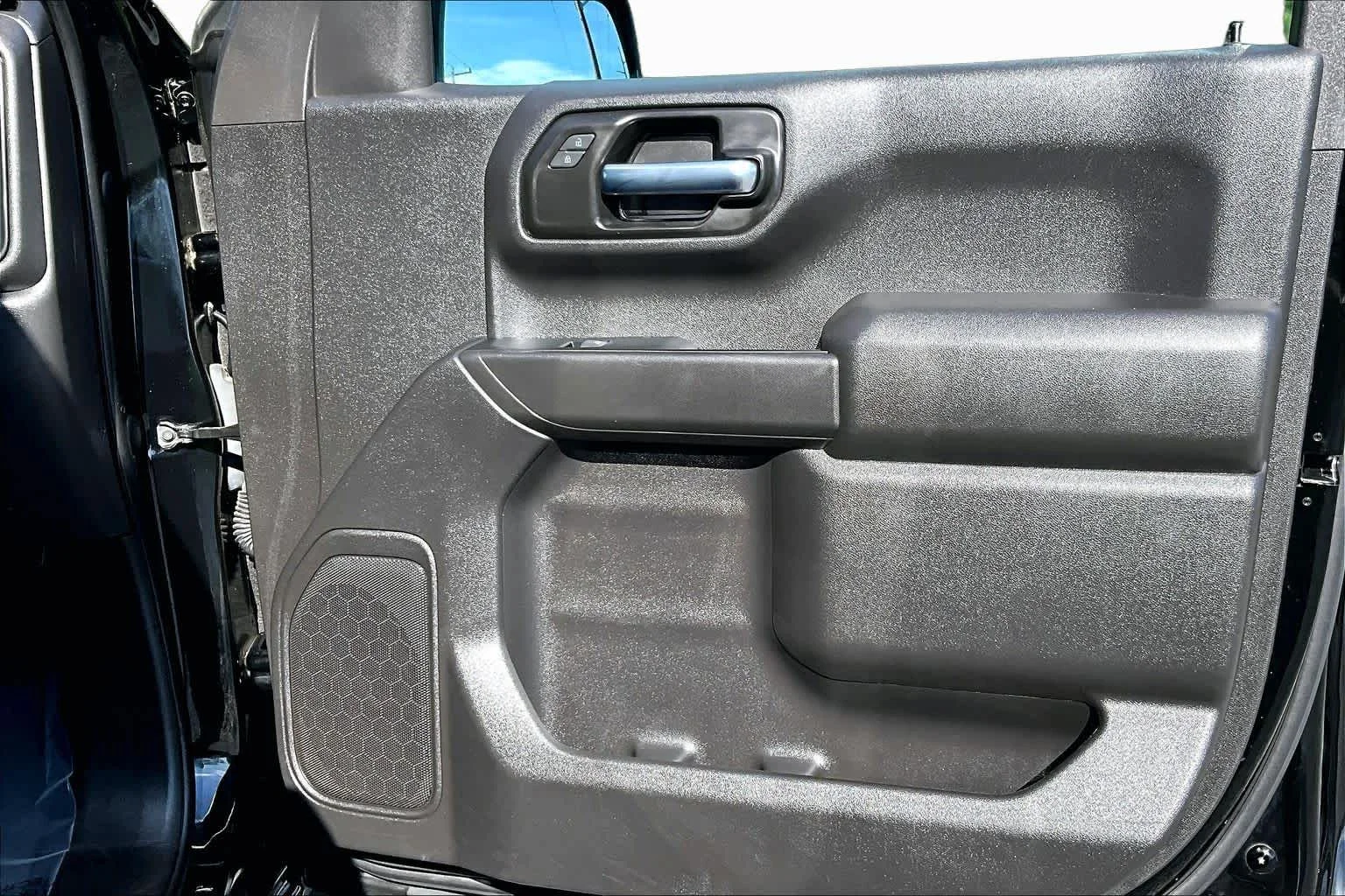 Used 2022 Black Chevrolet Custom image 23