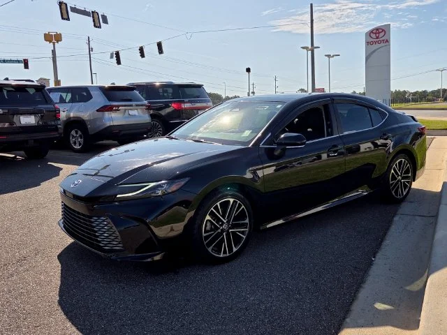 Used 2025 Black Toyota XLE image 3