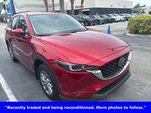 2023 Mazda CX-5 S Preferred package Auto AWD's photo