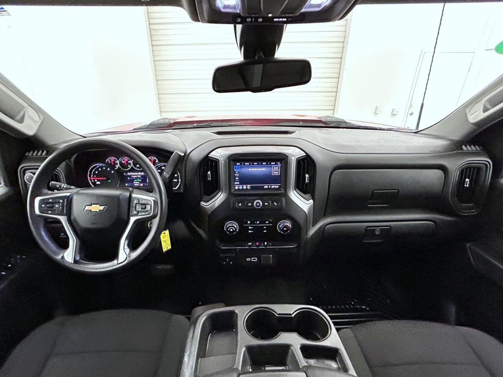Used 2023 Red Chevrolet Custom image 13