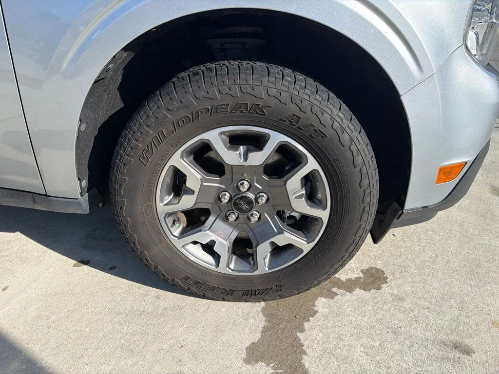 Certified Used 2024 Iconic Silver Metallic Ford XLT image 9