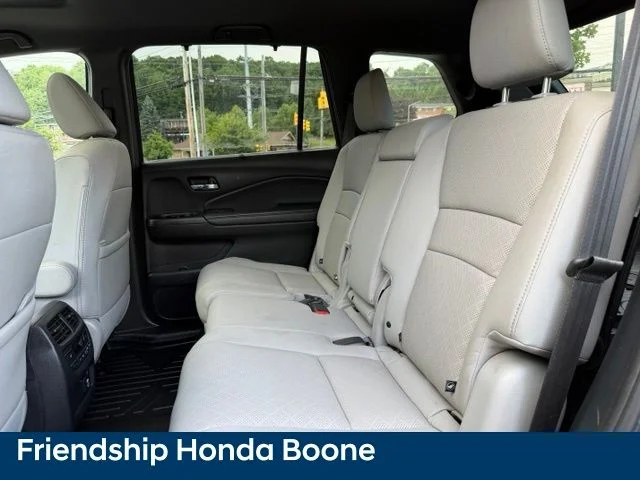 Used 2021 Blue Honda Touring image 39