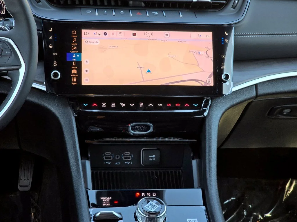 New 2027 Gray Jeep Limited Reserve image 31