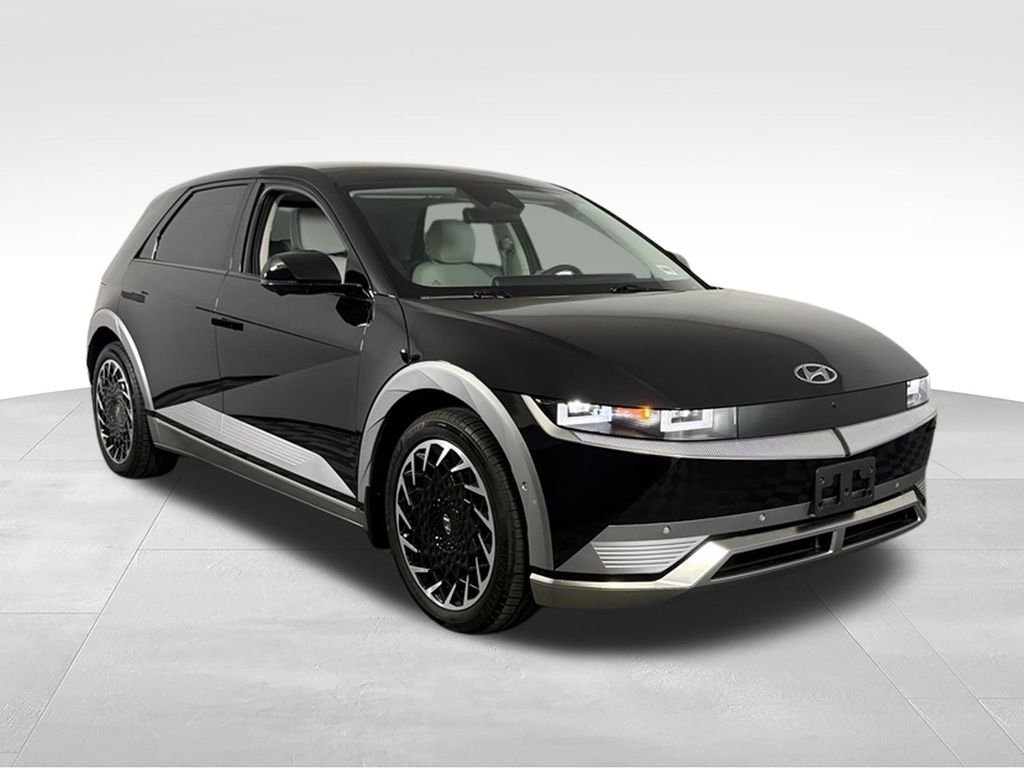 Used 2024 Abyss Black Hyundai Limited image 6