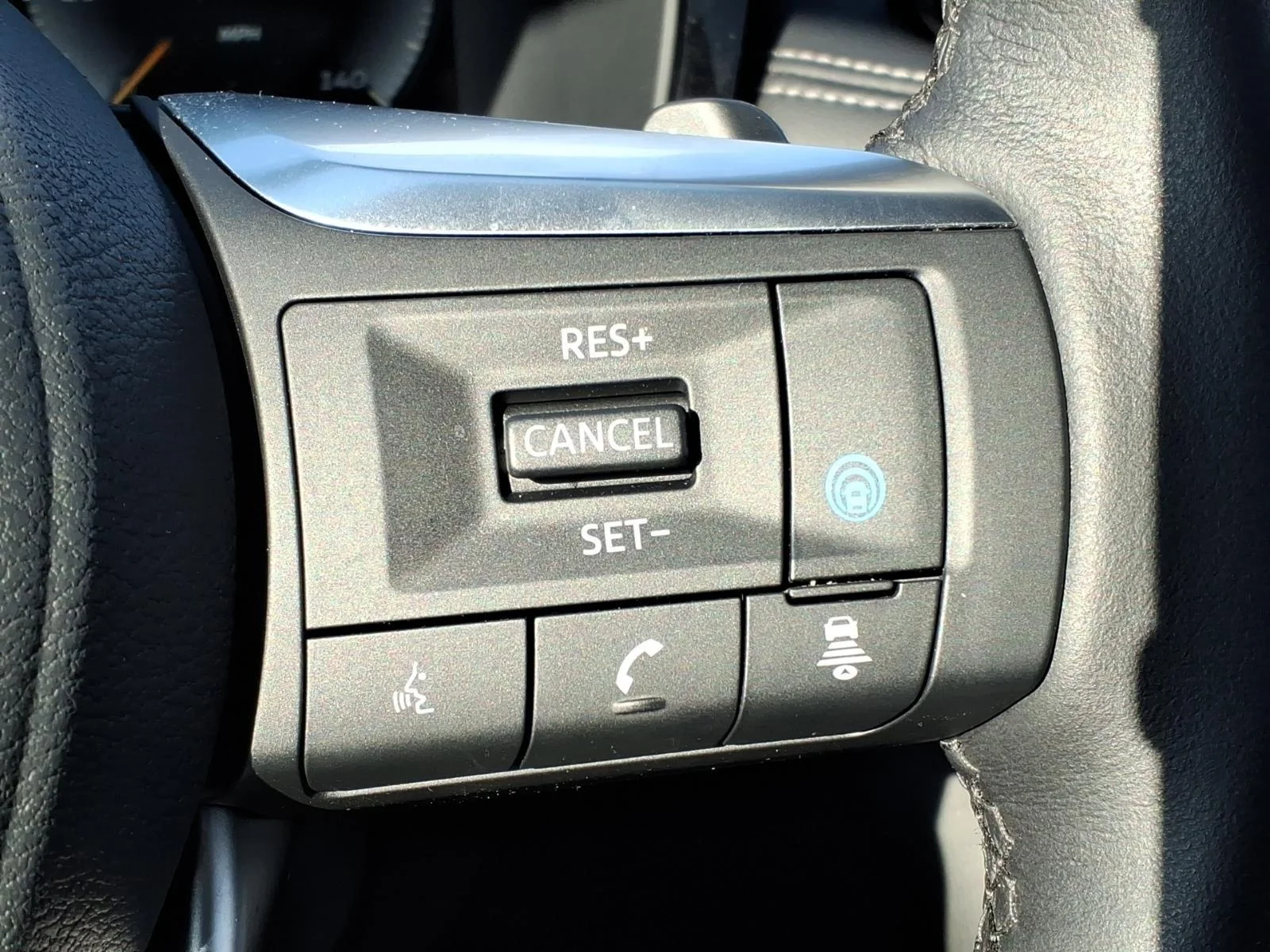 2025 INFINITI QX60 LUXE - Photo 15