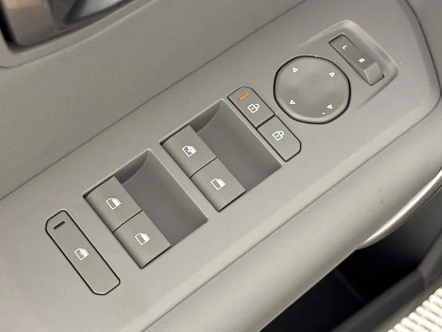 New 2027 Pale Gray Kia X-Line S image 13