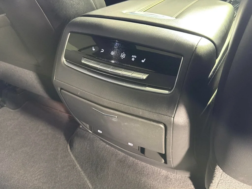 2021 Cadillac Escalade Sport - Photo 37
