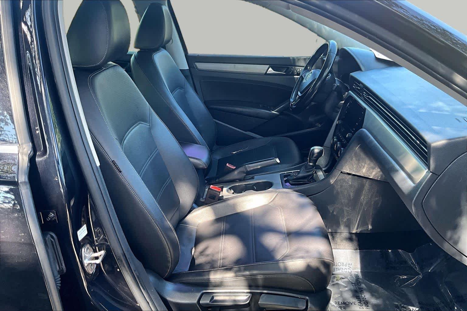 Pre-Owned 2020 Volkswagen Passat 2.0T SE