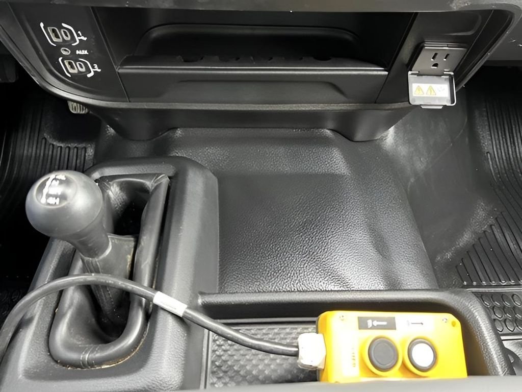 2023 RAM Ram 3500 Chassis Cab Tradesman - Photo 27