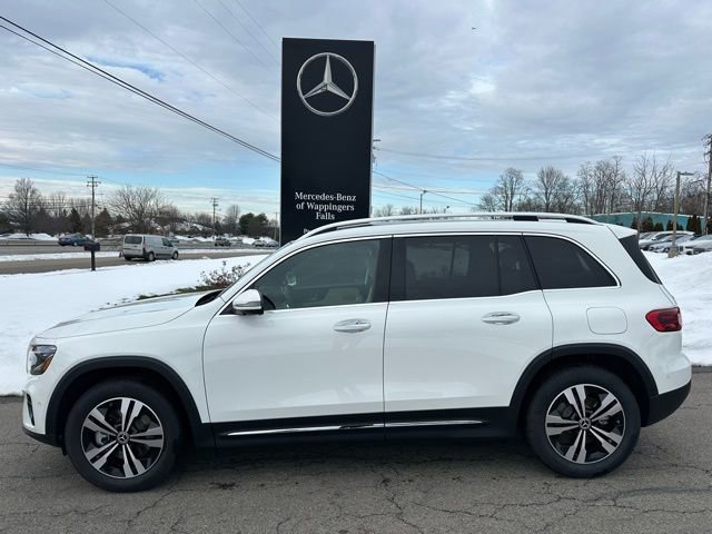 New 2026 Polar White Mercedes-Benz GLB 250 image 41
