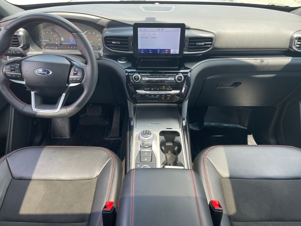 Used 2024 Iconic Silver Ford ST-Line image 37