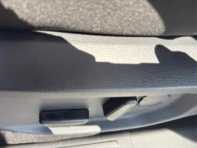 New 2026 Carbonized Gray Metallic Ford XLT image 29