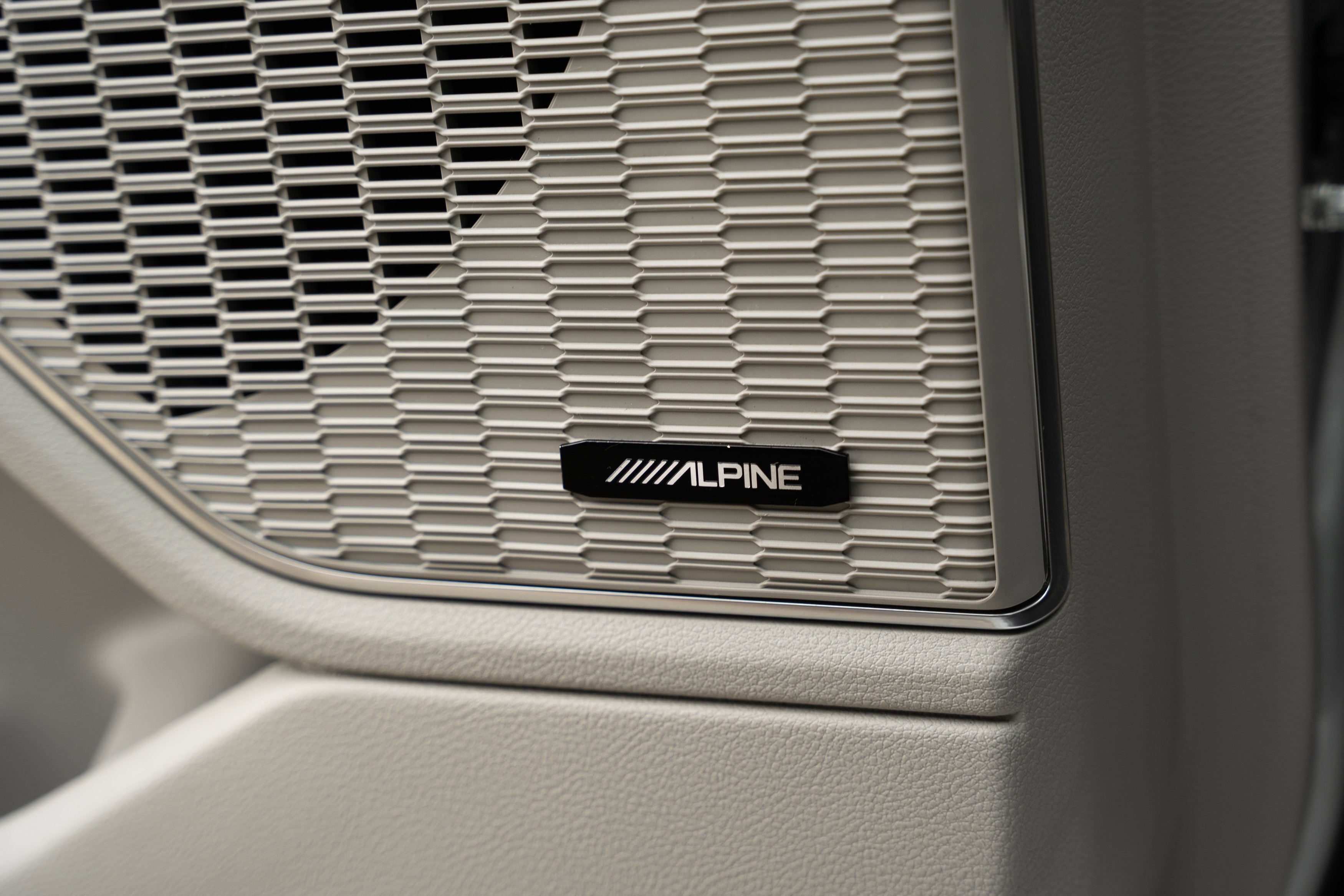 Used 2021 Silver Zynith Jeep Summit image 20
