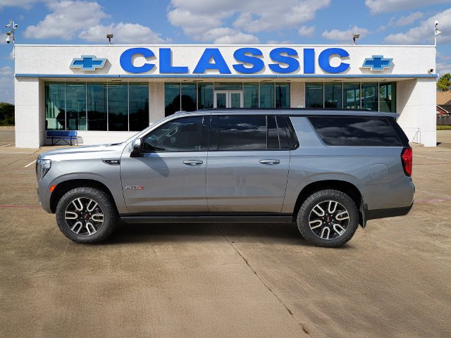 2021 GMC Yukon XL AT4 - Photo 4