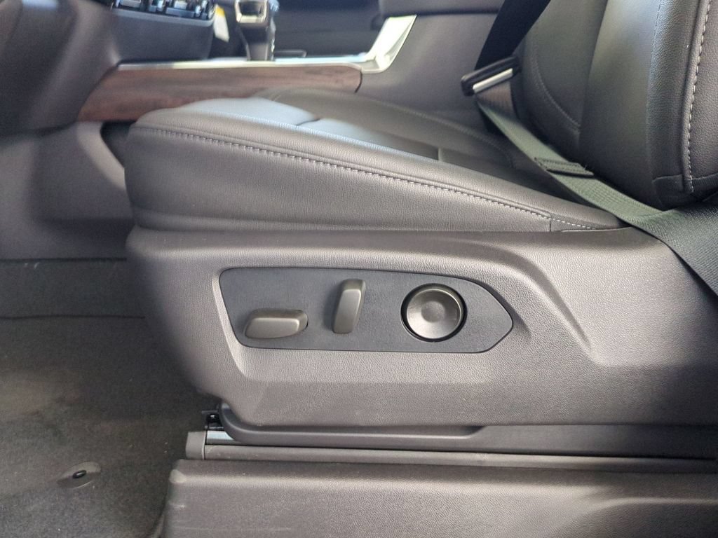 2026 GMC Sierra 1500 SLT - Photo 21