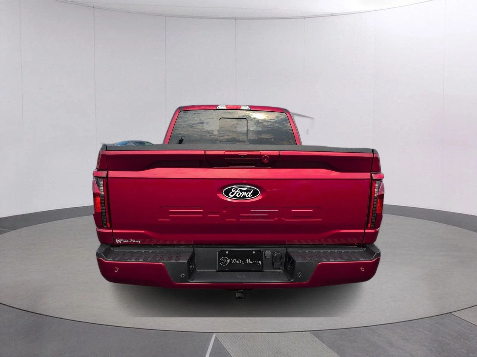 Used 2026 Ruby Red Metallic Tinted Clearcoat Ford XLT image 4