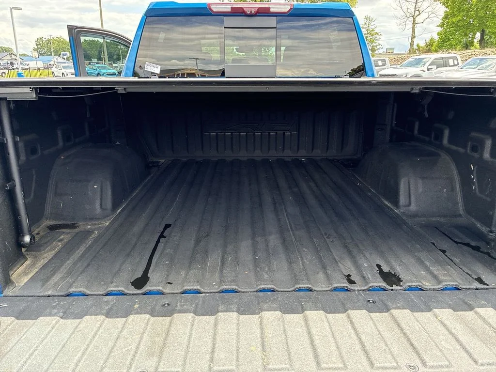Used 2022 Blue Chevrolet ZR2 image 20