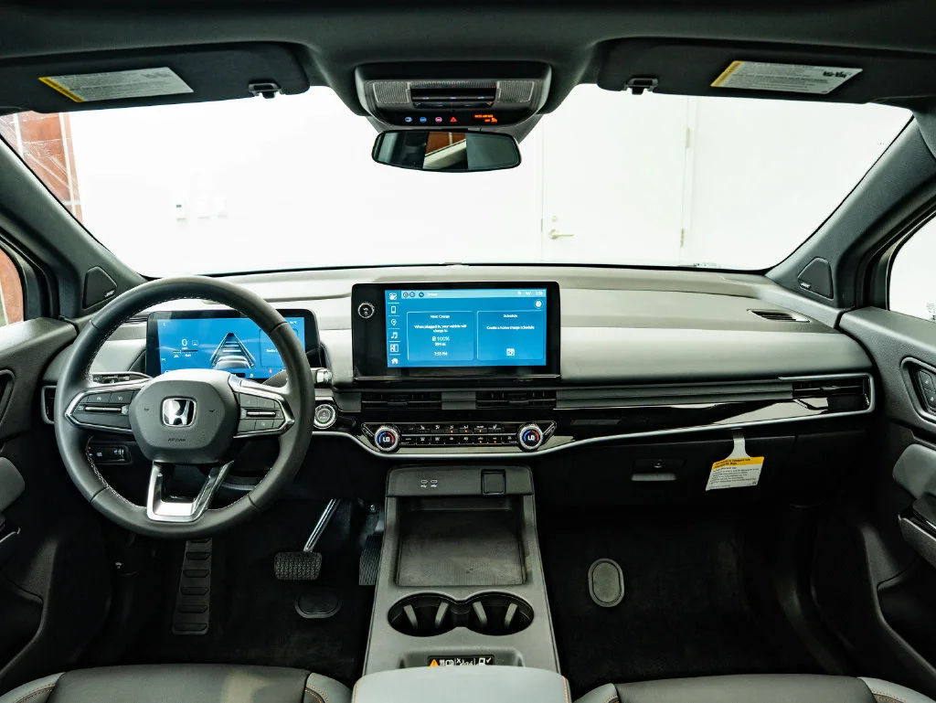 Used 2026 Pearl Honda Touring image 4