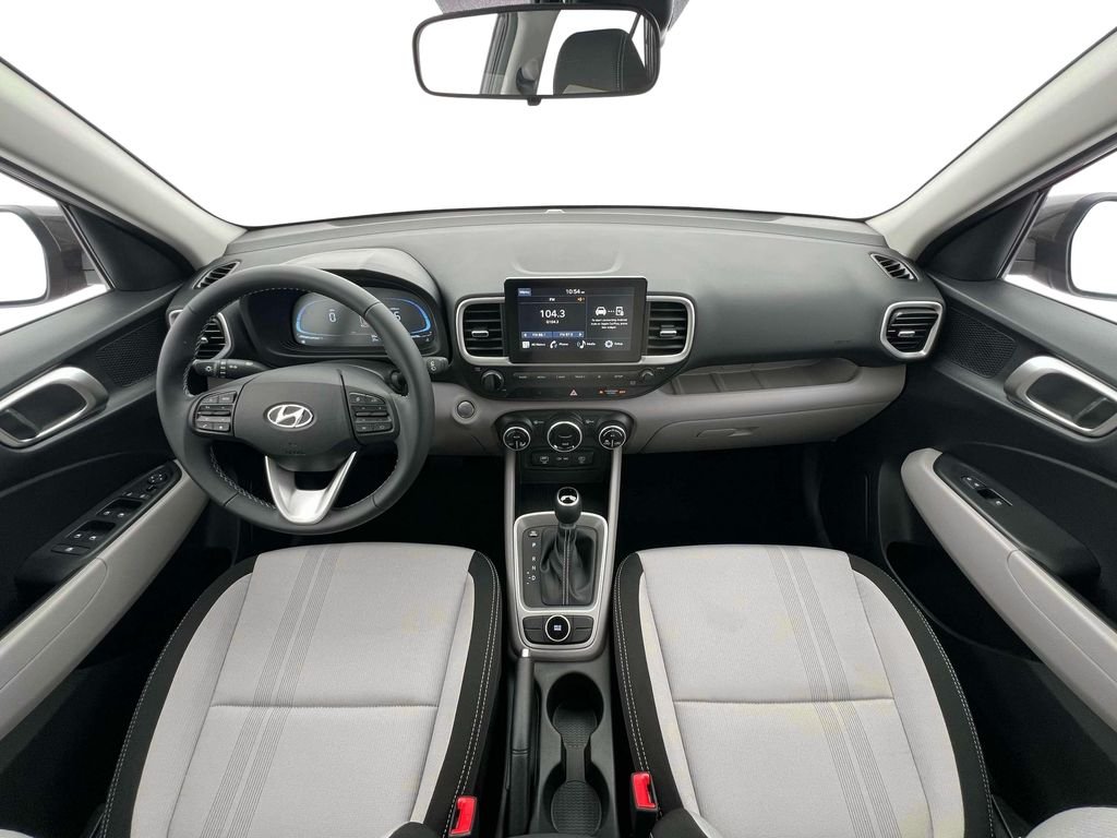 Used 2025 Ecotronic Gray Hyundai SEL image 13