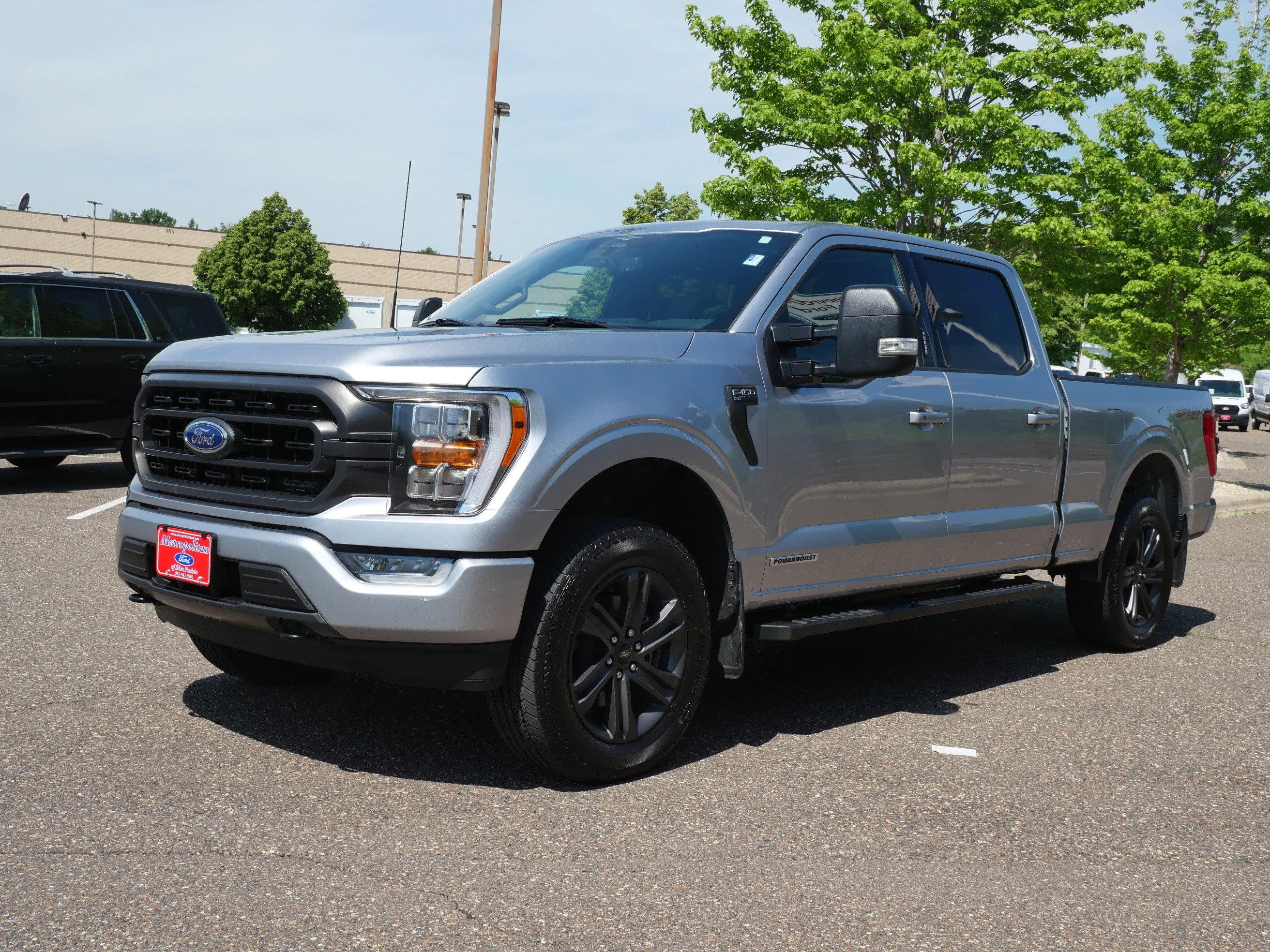 Certified Used 2023 Iconic Silver Metallic Ford XLT image 3