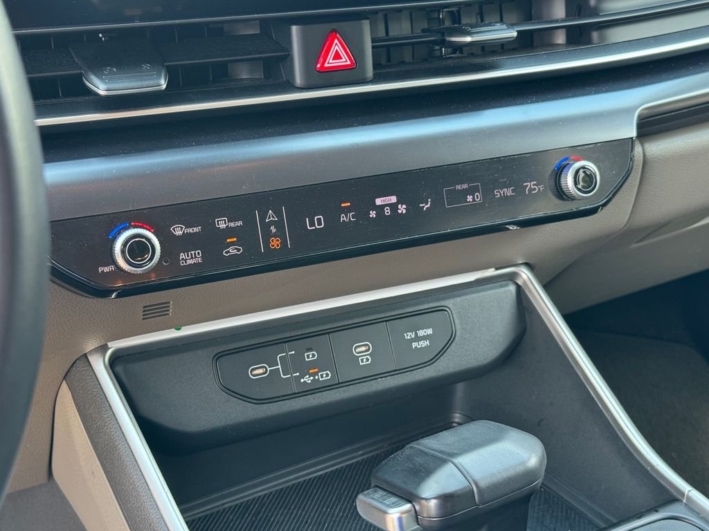 Used 2025 Gray Kia LXS image 28