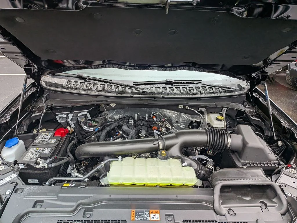 New 2026 Agate Black Metallic Ford MAX Active image 35