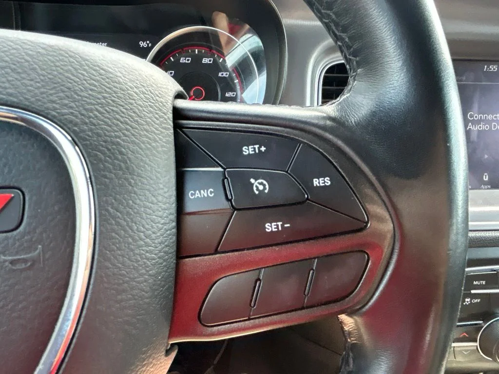 Used 2023 Granite Crystal Clearcoat Metallic Dodge SXT image 23