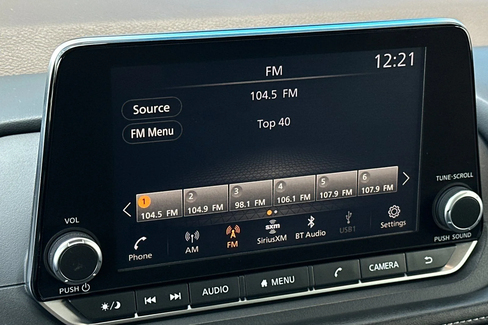 2023 Nissan Rogue SV - Photo 17