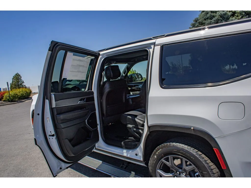 New 2026 Bright White Clearcoat Jeep Limited Altitude image 22