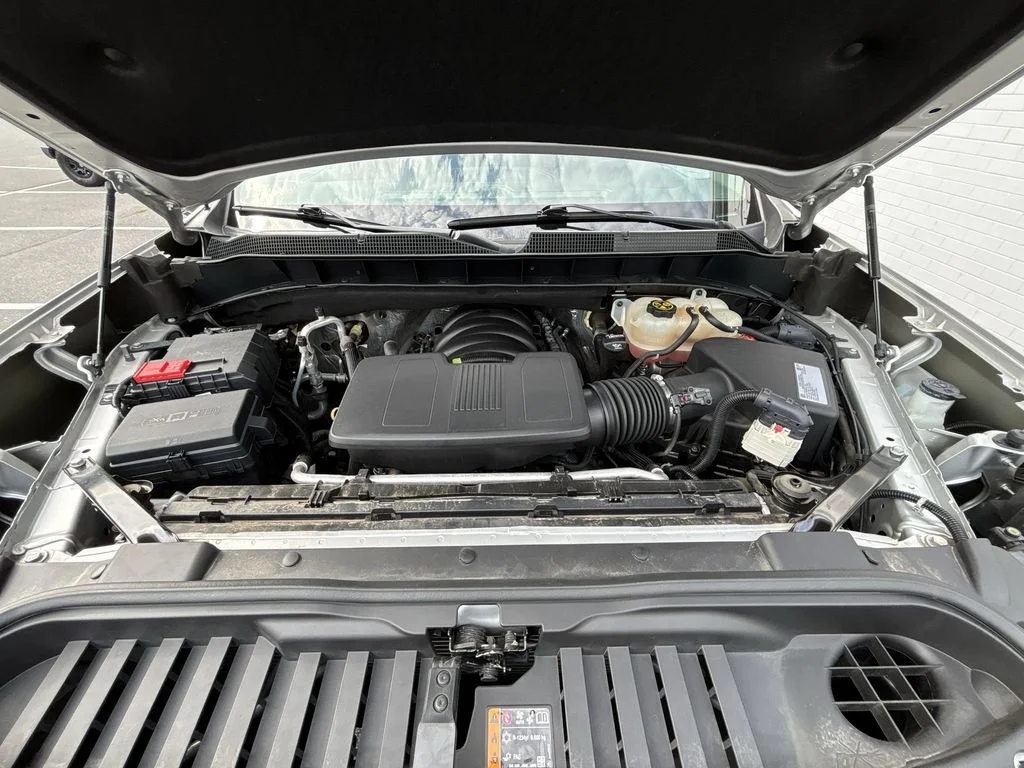 Used 2019 Silver Chevrolet RST image 17
