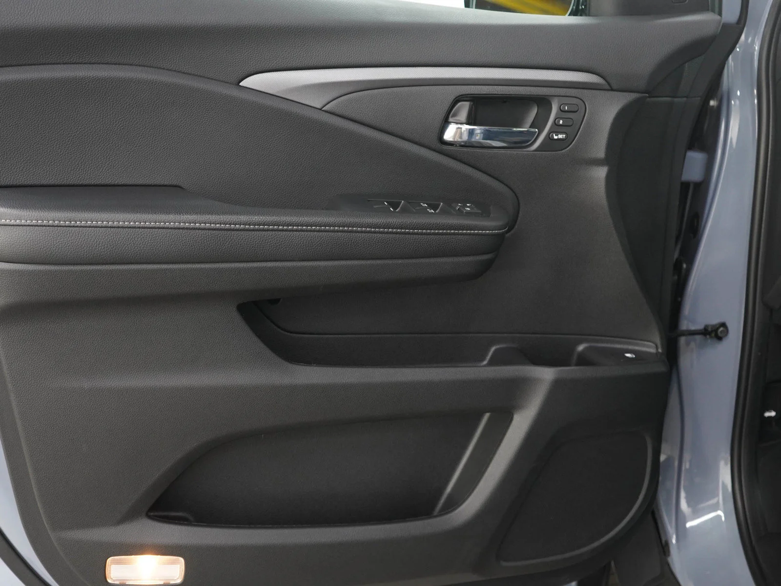 Used 2022 Sonic Gray Honda RTL-E image 17