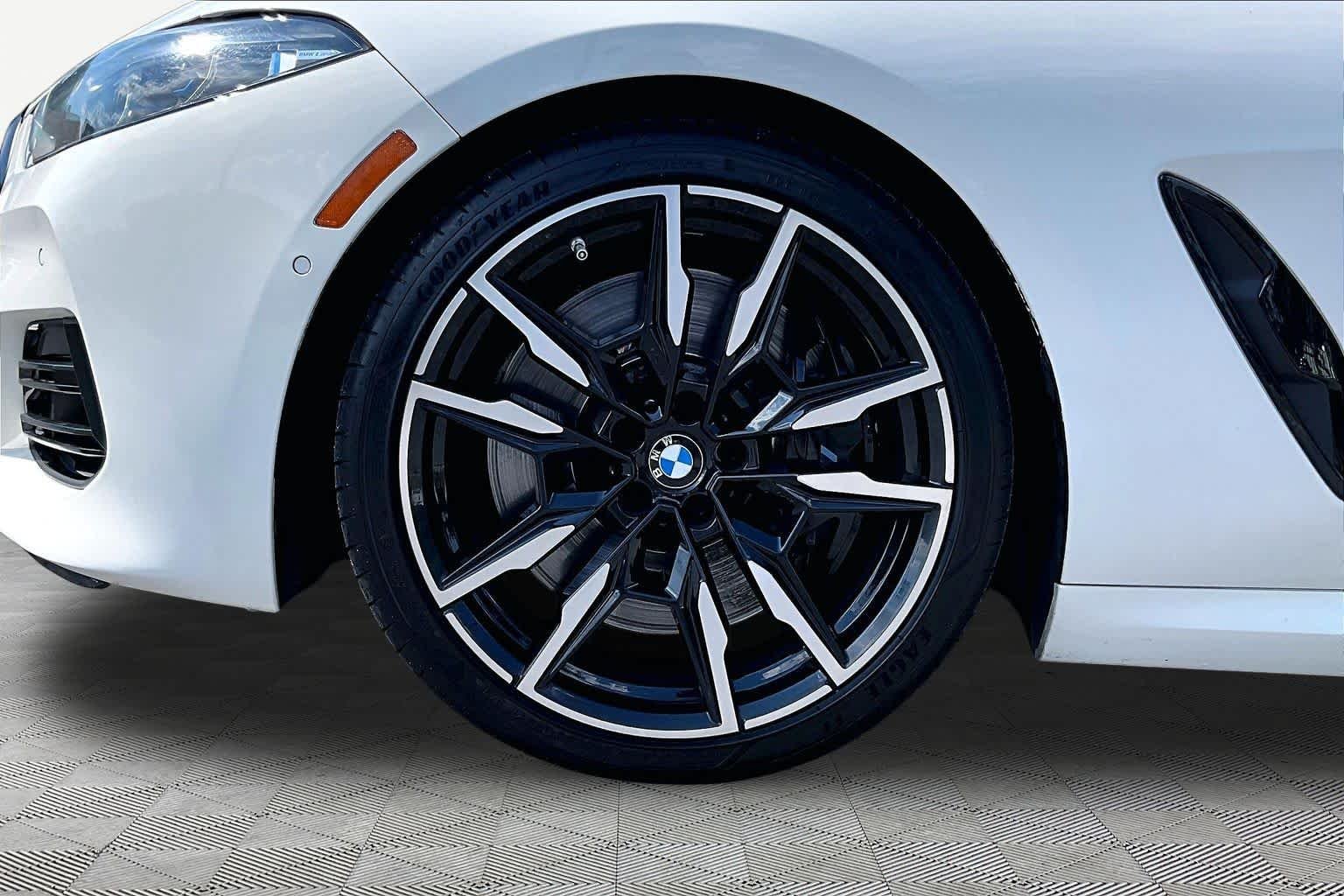 Used 2023 Alpine White BMW M850i xDrive image 21
