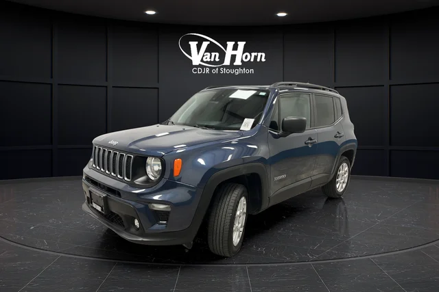 Used 2022 Slate Blue Jeep Latitude image 3