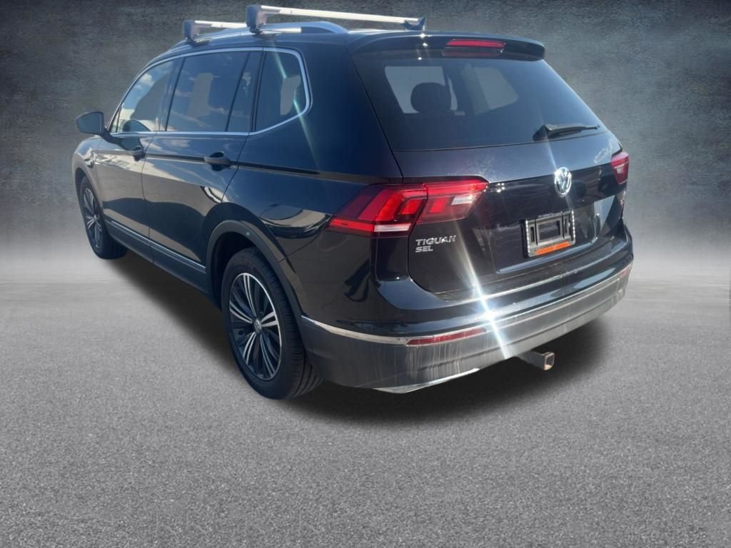 Used 2018 Black Volkswagen 2.0T SEL image 3