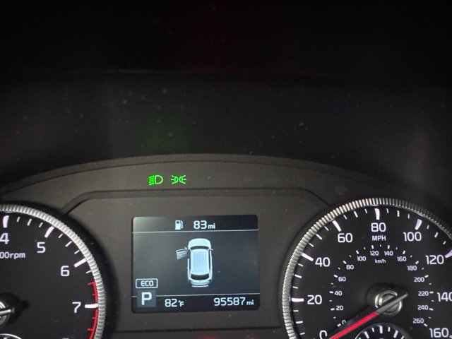 Used 2021 Green Kia EX image 11