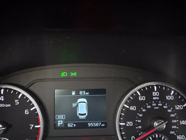 Used 2021 Green Kia EX image 11