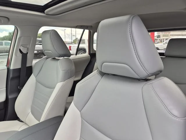 Used 2024 Ruby Flare Pearl Toyota XLE Premium image 12