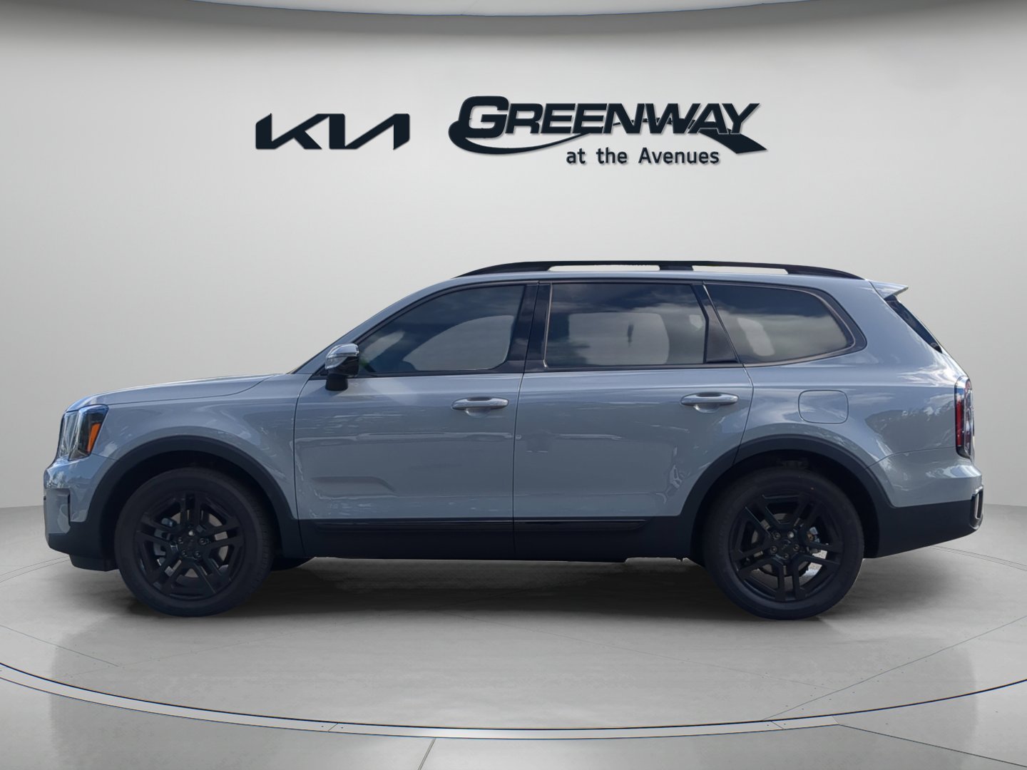 New 2025 Wolf Gray Kia SX X-Line image 3
