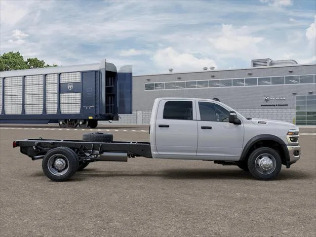 New 2026 Bright White Clearcoat RAM Tradesman image 12