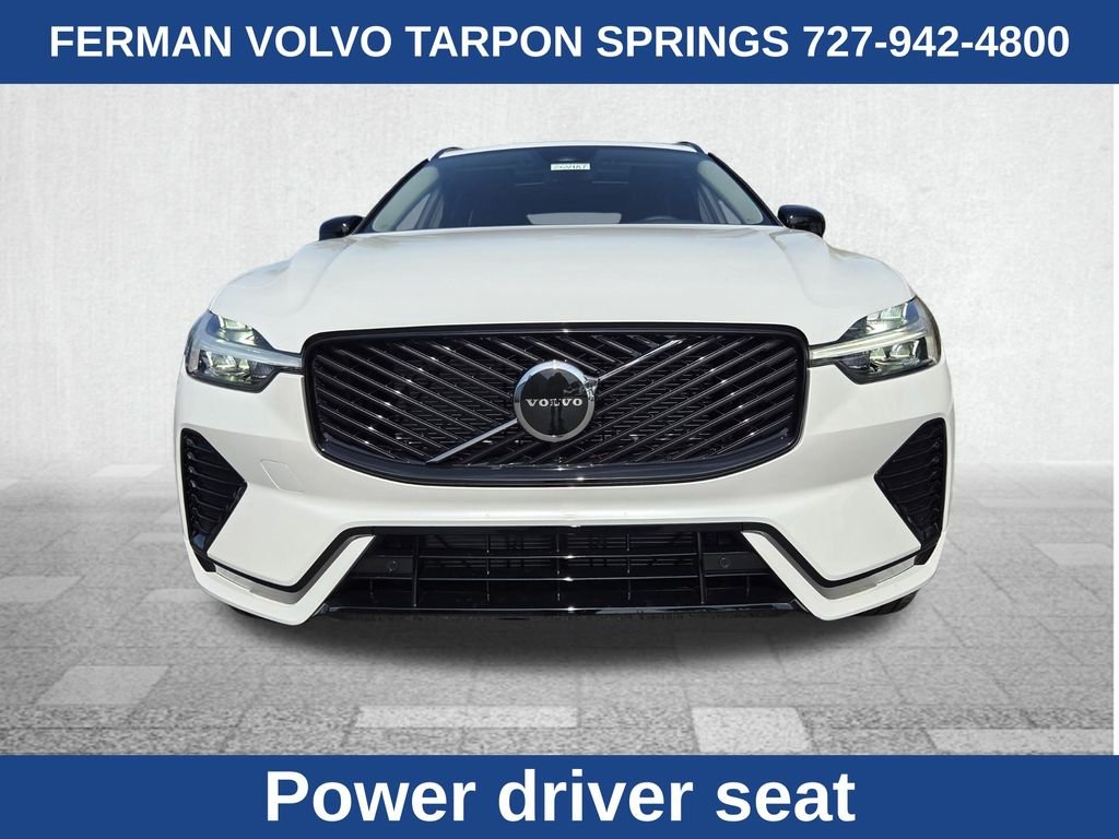 New 2026 Crystal White Volvo Core image 4