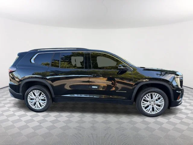 Used 2024 Ebony Twilight Metallic GMC Elevation image 4