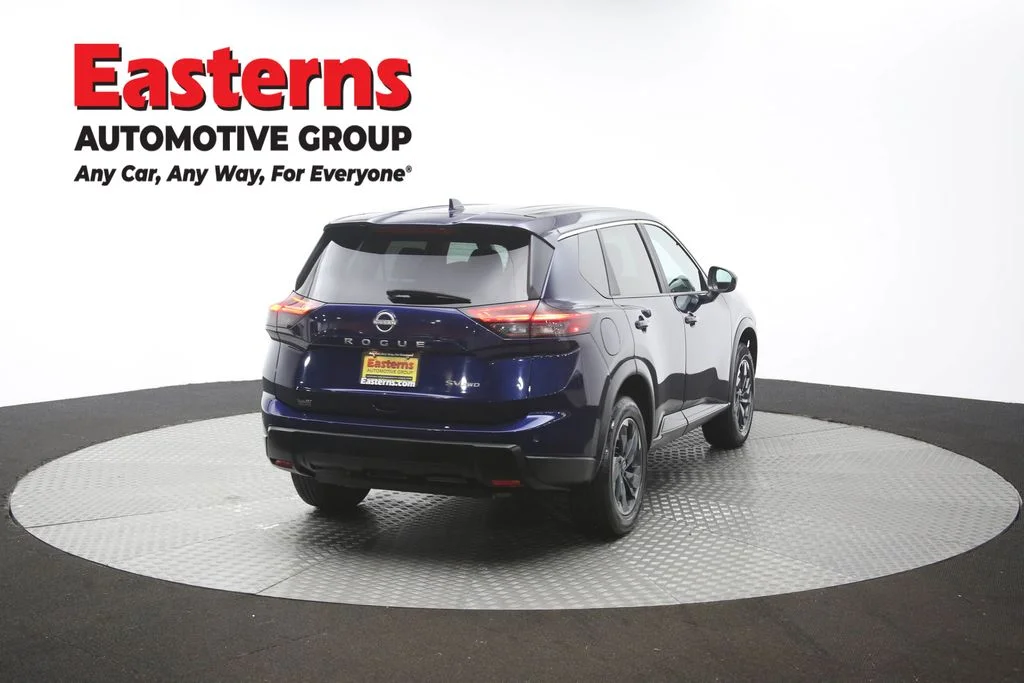 Used 2024 Blue Nissan SV image 39