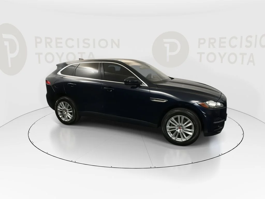 Used 2020 Portofino Blue Metallic Jaguar 30t Prestige image 2