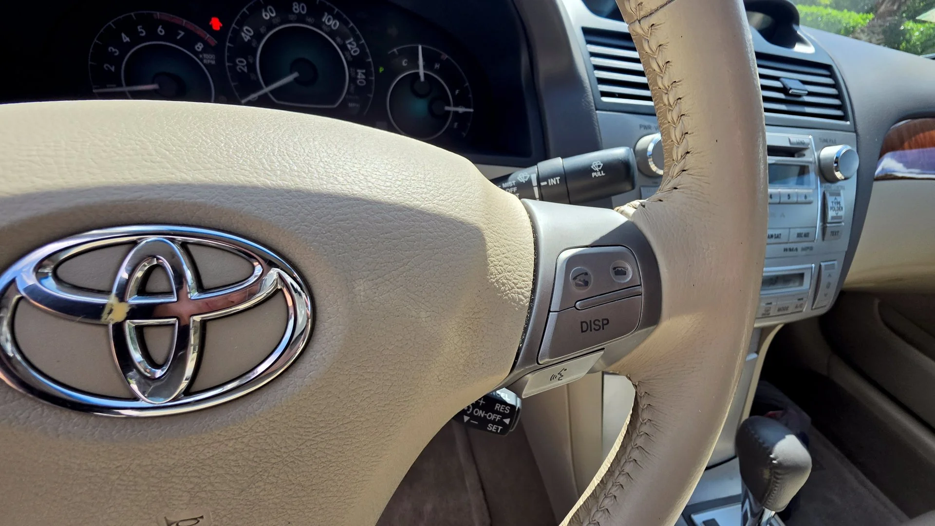 Used 2008 Gray Metallic Toyota SLE image 18