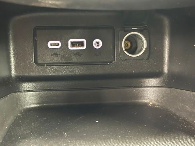 Used 2019 White Chevrolet LT image 25