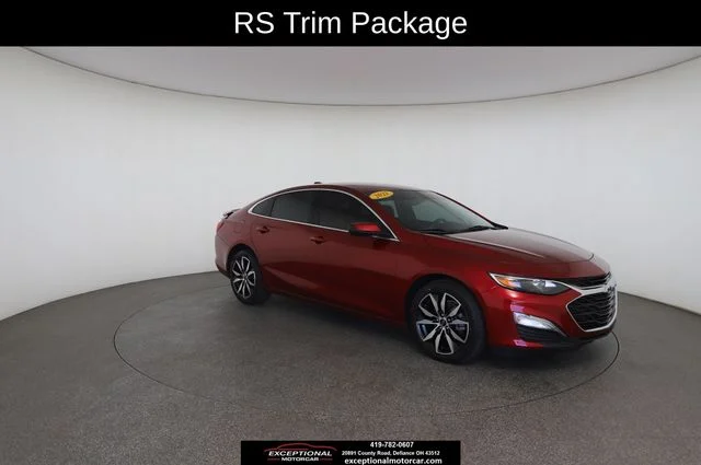 Used 2021 Red Chevrolet RS image 27