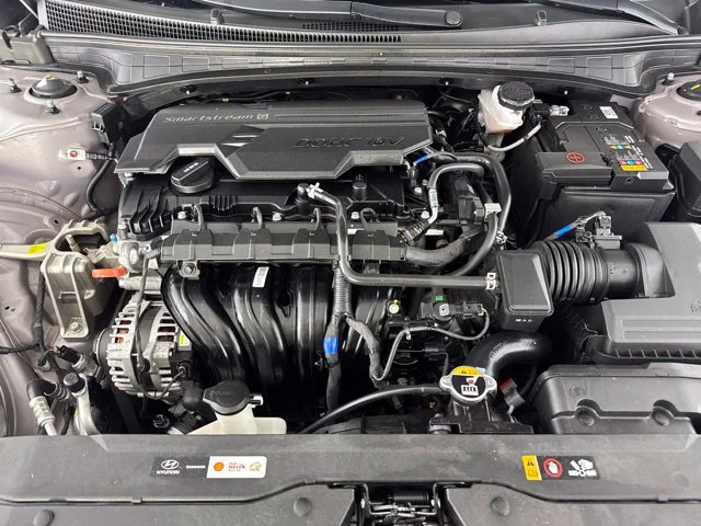 Used 2023 Silver Hyundai SEL image 19