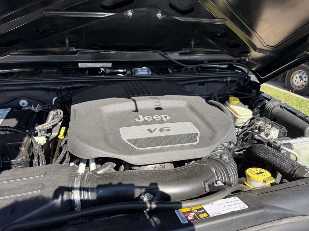 Used 2014 Black Jeep Sport image 12