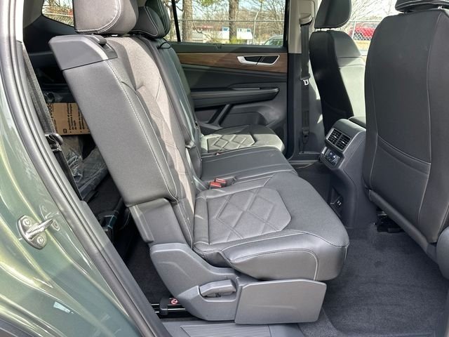 New 2026 Avocado Green Pearl Volkswagen 2.0T SE W/TECHNOLOGY image 15